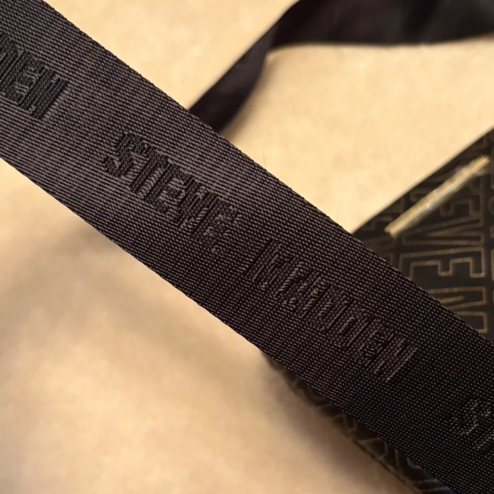 Steve Madden Black and Gold Crossbody Bag - Picture 5 of 7